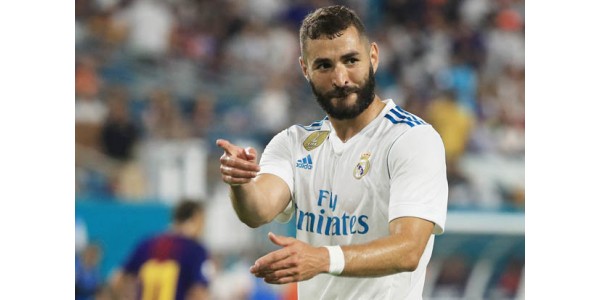 Benzema ponownie wchodzi na listę Paris Saint-Germain Index